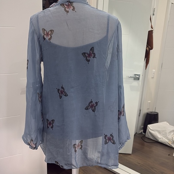 Lola Butterfly High Low Blouse 100% silk - Picture 5 of 8